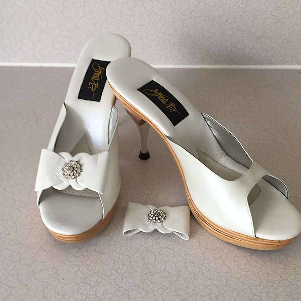 Betsey Johnson style poly platform heels